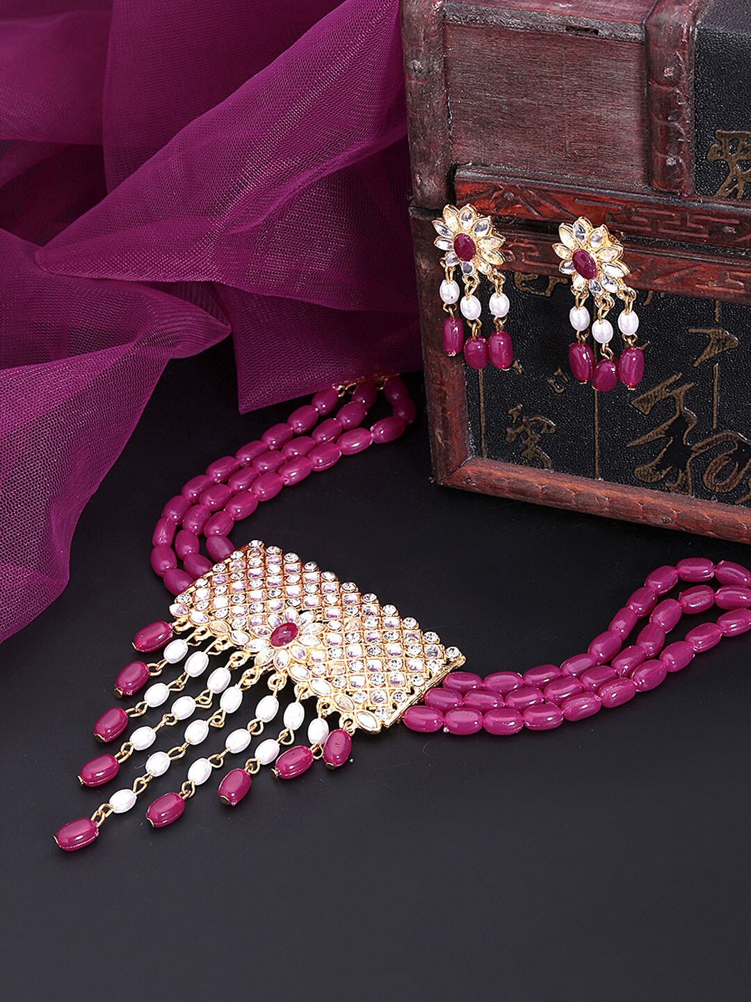 Yellow Chimes Women Gold-Plated Pink & White Stone Embellished Multi-Stranded Handcrafted Jewellery Set
Yellow Chimes Women Gold-Plated Pink & White Stone Embellished Multi-Stranded Handcrafted Jewellery Set