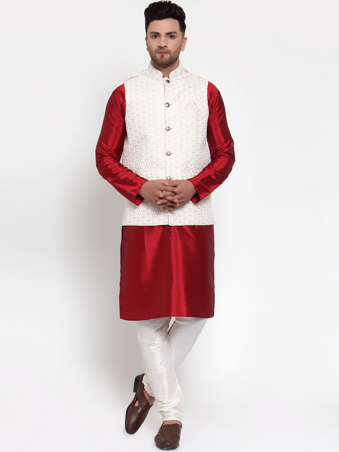 Jompers Men Maroon & Off-White Solid Kurta with Churidar