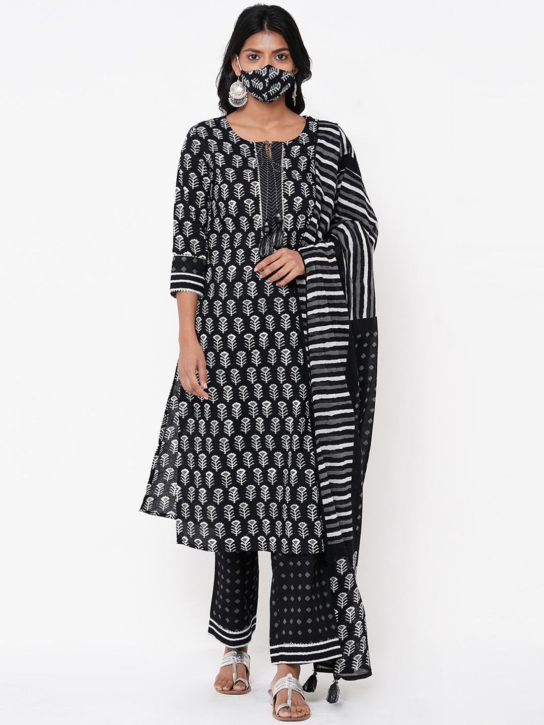 FASHOR Women Black & Off-White Printed Kurta with Trousers & Dupatta