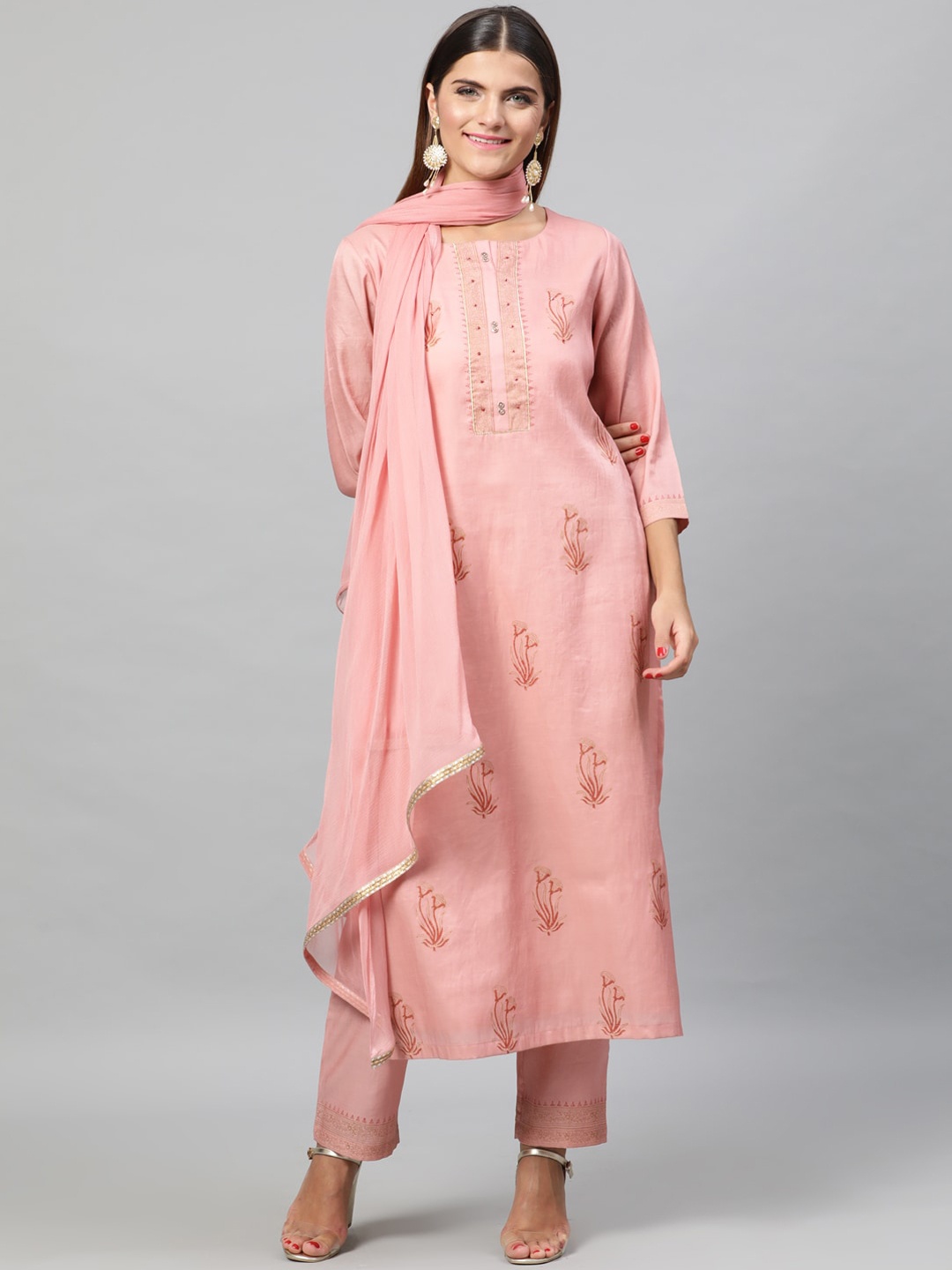 STREET 9 Women Peach-Coloured & Gold-Toned Embroidered Kurta with Trousers & Dupatta
STREET 9 Women Peach-Coloured & Gold-Toned Embroidered Kurta with Trousers & Dupatta