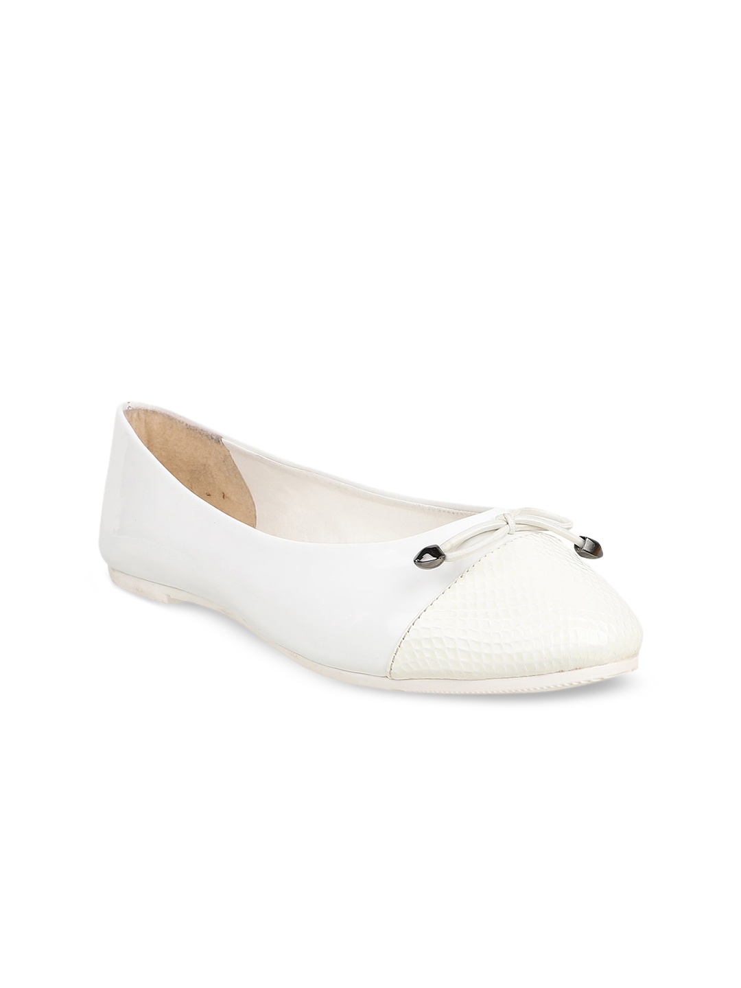 Sherrif Shoes Women White Solid Ballerinas