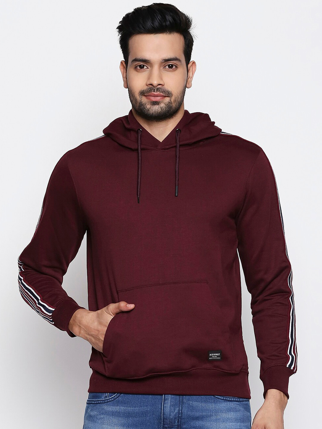 People Men Maroon Solid Hooded Sweatshirt
People Men Maroon Solid Hooded Sweatshirt