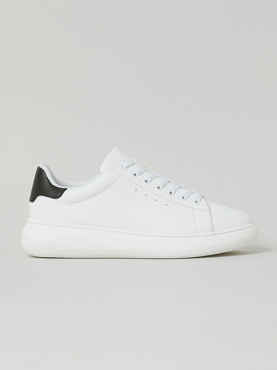 H&M Men White Solid Trainers