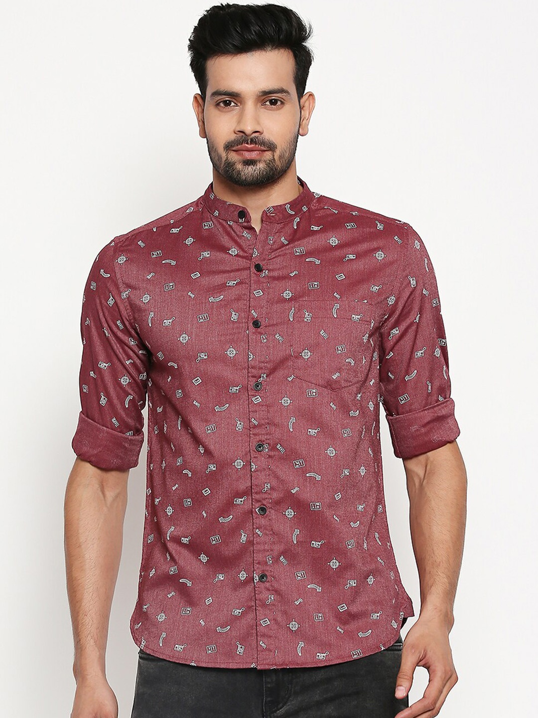 People Men Maroon Slim Fit Printed Casual Shirt