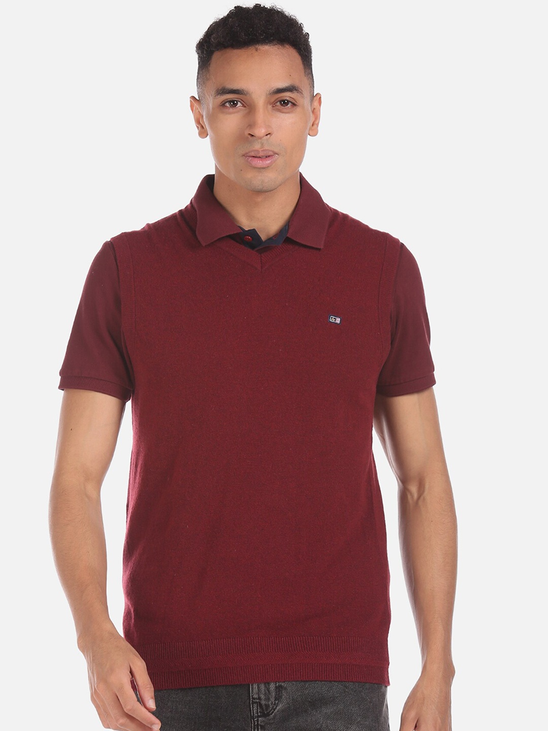 Arrow Sport Men Red Solid Sweater Vest