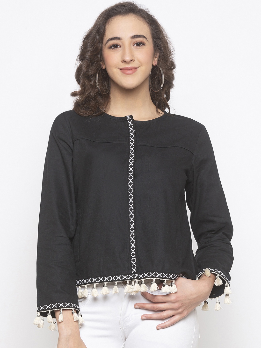 Globus Women Black Solid Button Shrug