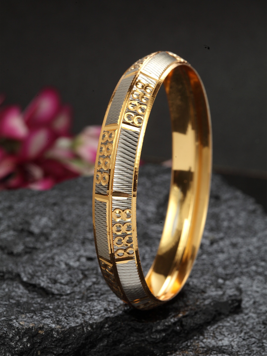DUGRISTYLE Men Gold-Toned Alloy Gold-Plated Kada Bracelet