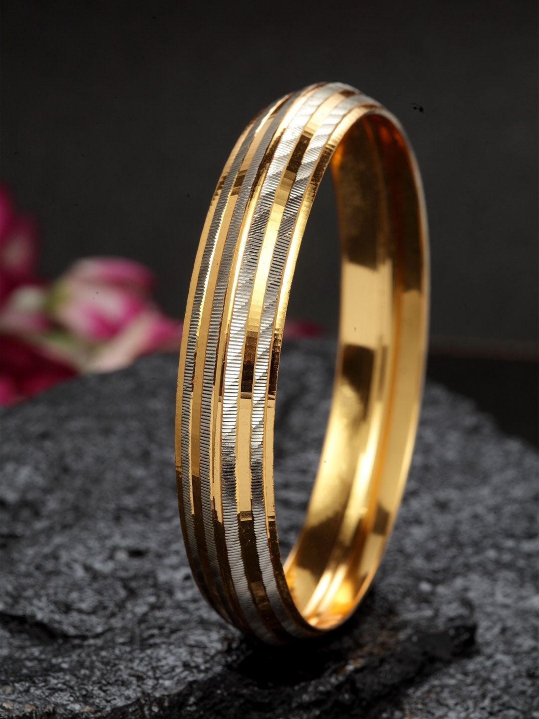 DUGRISTYLE Men Gold-Toned Alloy Gold-Plated Kada Bracelet