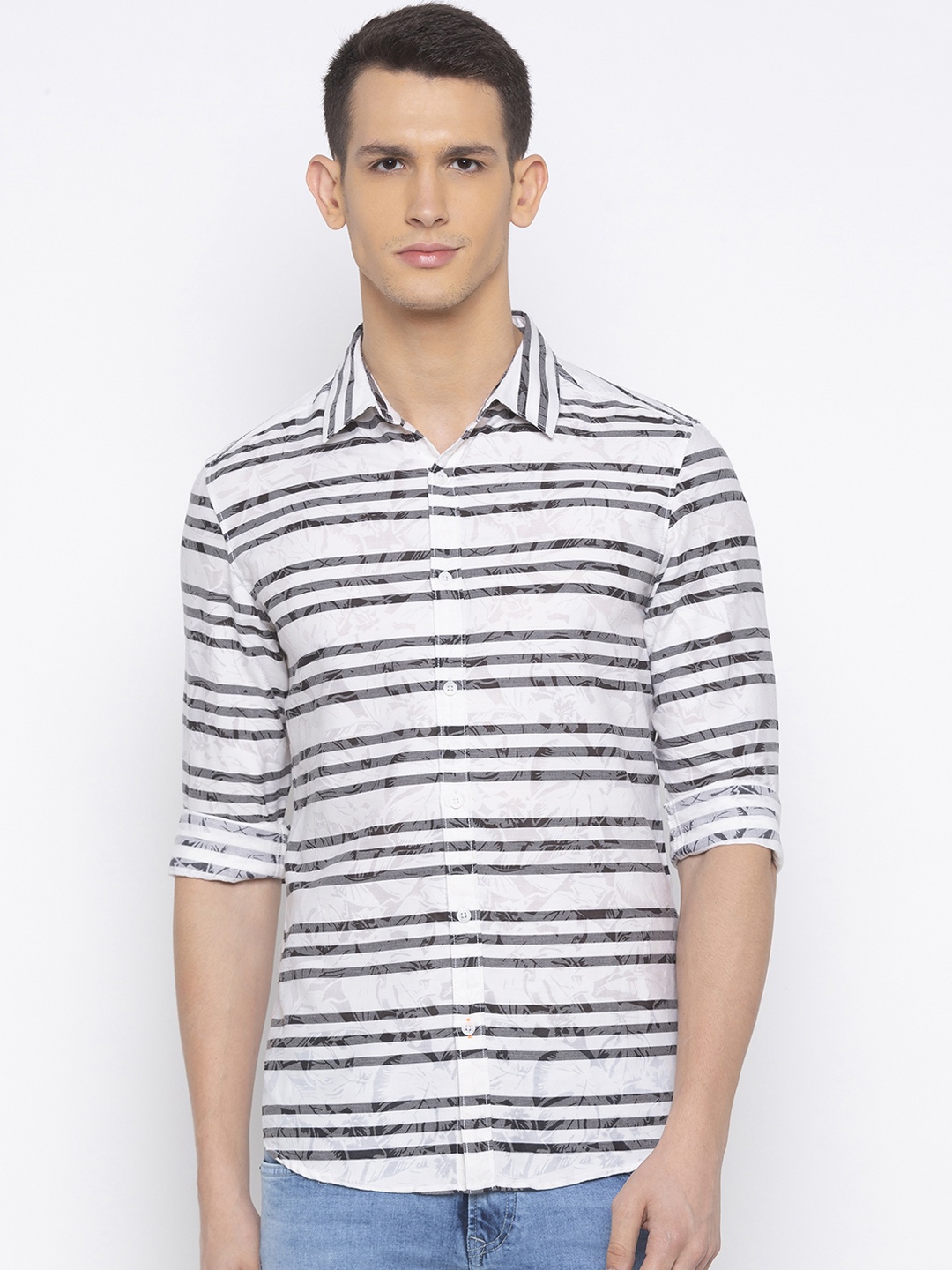 SPYKAR Men White & Grey Slim Fit Striped Casual Shirt