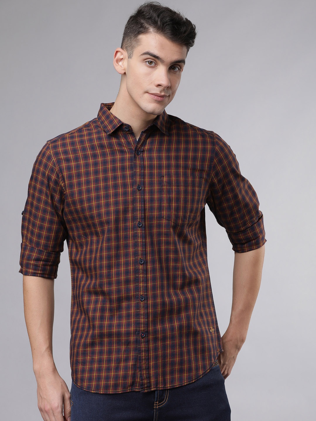 LOCOMOTIVE Men Navy Blue & Mustard Yellow Slim Fit Checked Casual Shirt
