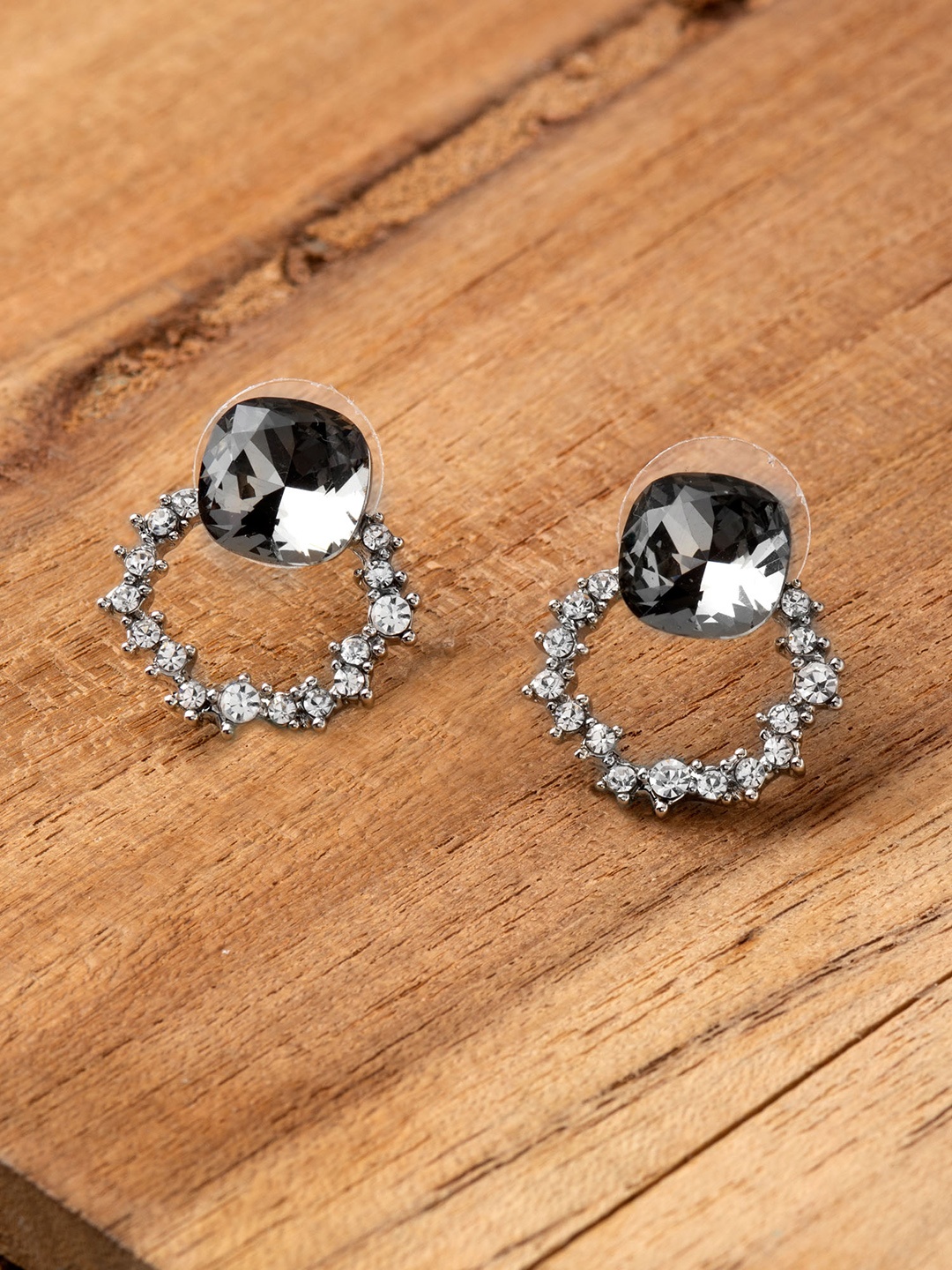 E2O Women Black & Sliver-Plated Contemporary Studs