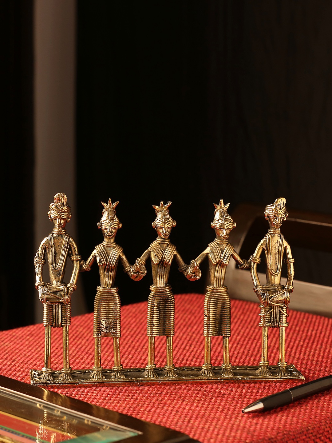 ExclusiveLane Gold-Toned Brass Dhokra Art Handcrafted Tribal Musicians Figurine Showpiece
ExclusiveLane Gold-Toned Brass Dhokra Art Handcrafted Tribal Musicians Figurine Showpiece