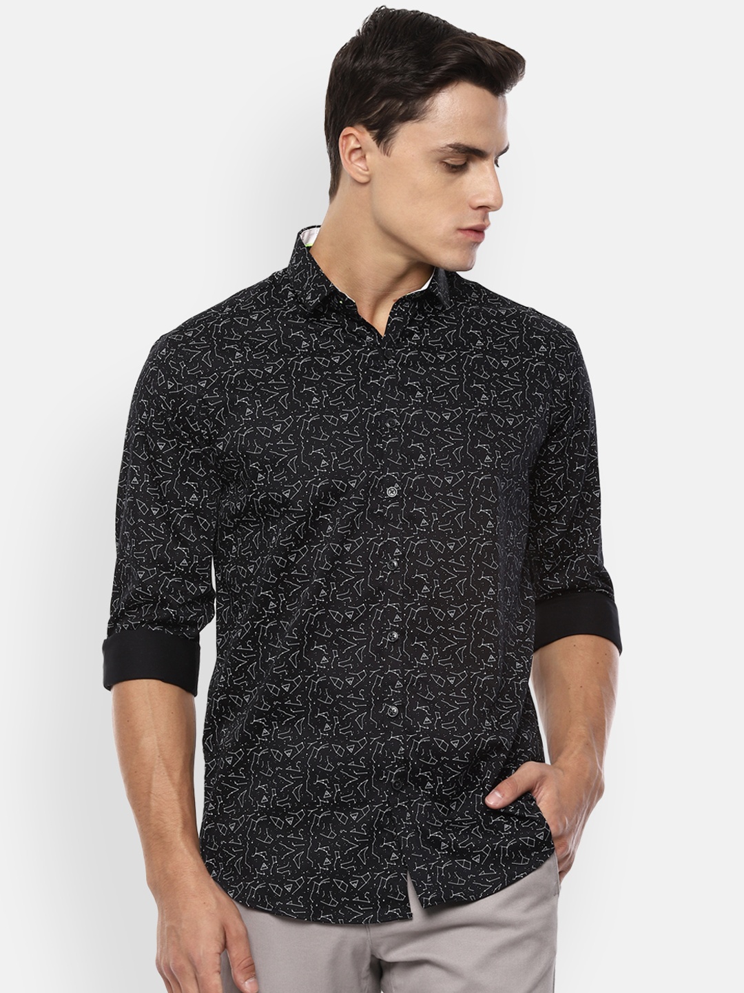 V Dot Men Black & White Slim Fit Printed Casual Shirt