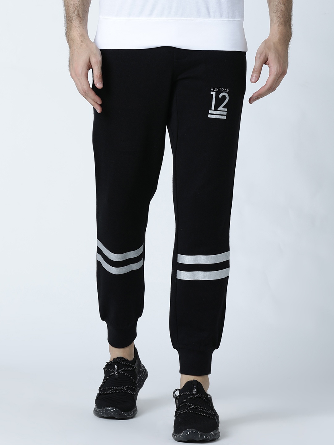 Huetrap Men Black & White Solid Straight-Fit Joggers
