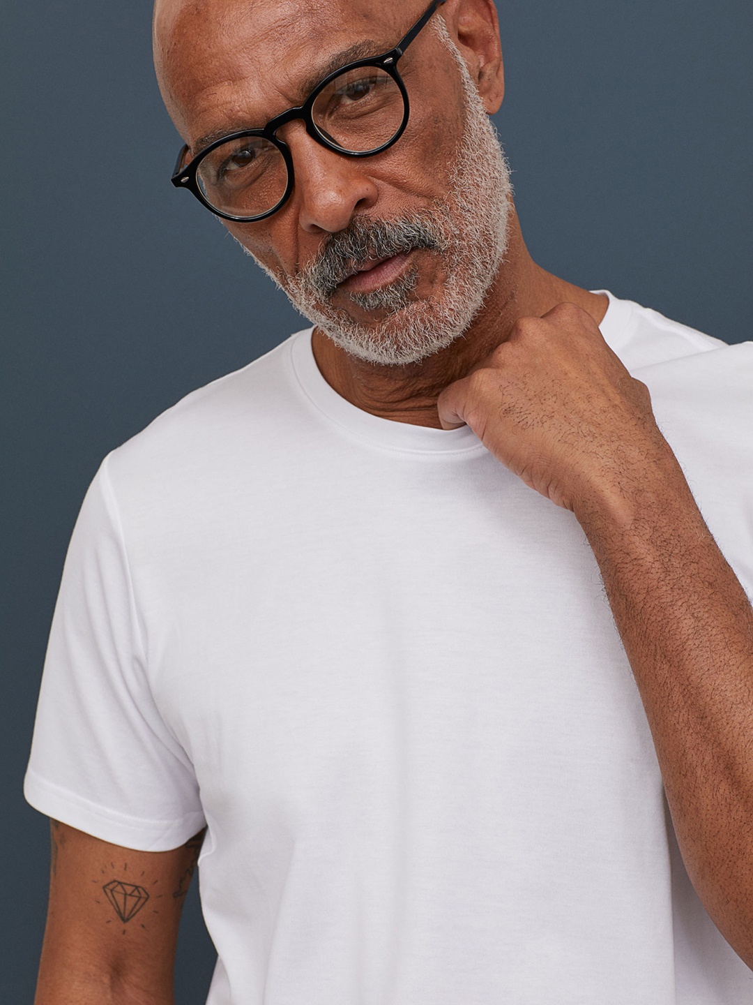 HM Men White Solid Premium Cotton Pure Cotton T-shirt