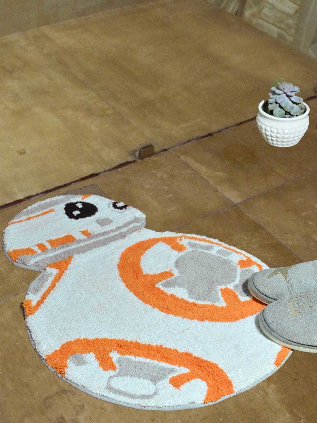 Avira Home Kids Orange & White Droid Star Wars Printed 1500 GSM Anti-Skid Bath Rug