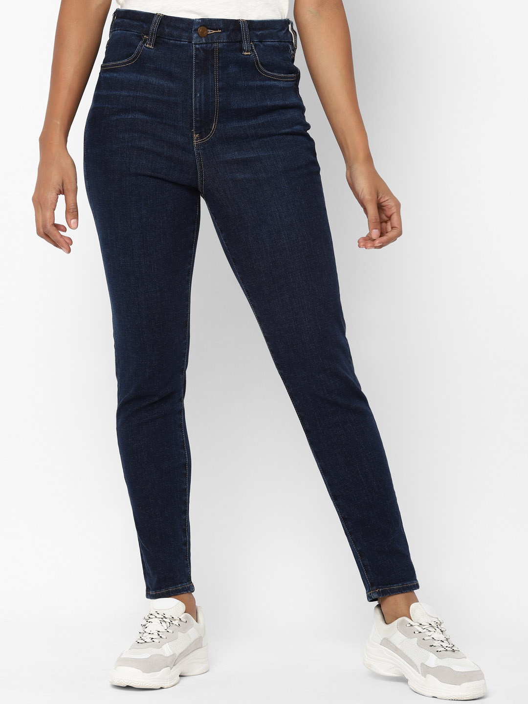 AMERICAN EAGLE OUTFITTERS Women Navy Blue Regular Fit High-Rise Clean Look Stretchable Jeans
AMERICAN EAGLE OUTFITTERS Women Navy Blue Regular Fit High-Rise Clean Look Stretchable Jeans