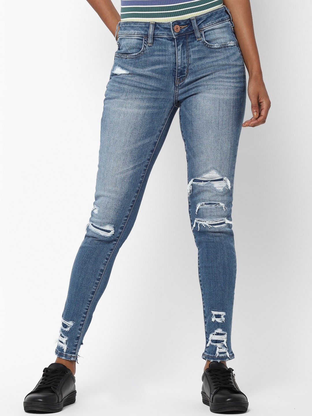 AMERICAN EAGLE OUTFITTERS Women Blue Regular Fit Mid-Rise Highly Distressed Stretchable Jeans
AMERICAN EAGLE OUTFITTERS Women Blue Regular Fit Mid-Rise Highly Distressed Stretchable Jeans