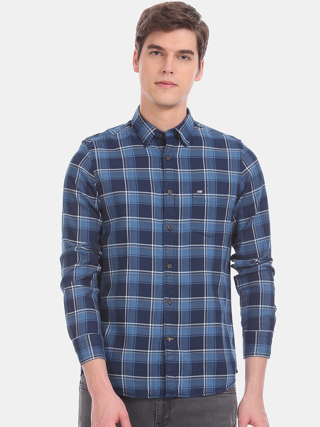 Arrow Sport Men Navy Blue & White Slim Fit Checked Casual Shirt