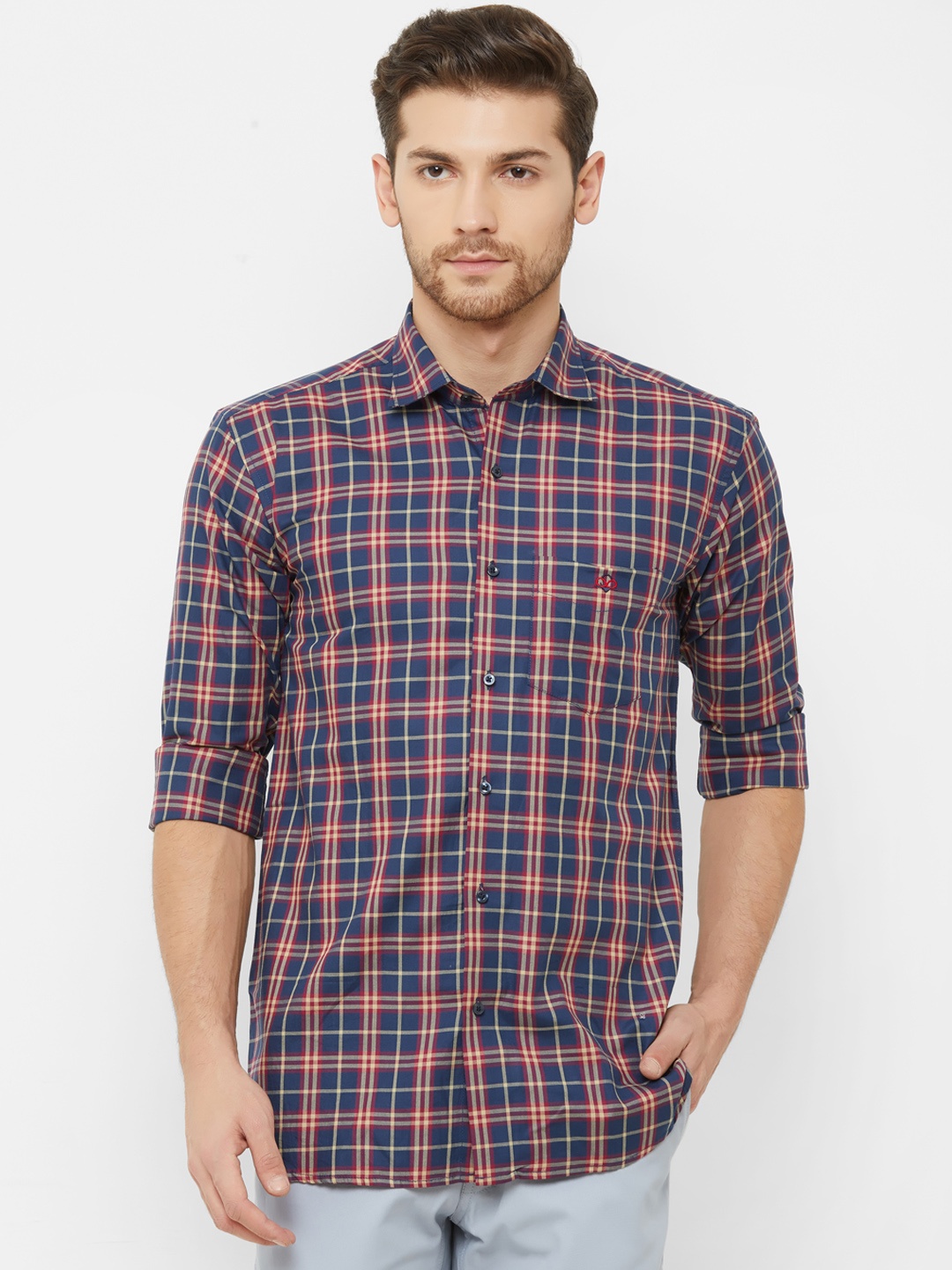 Donzell Men Navy Blue & Red Regular Fit Checked Formal Shirt