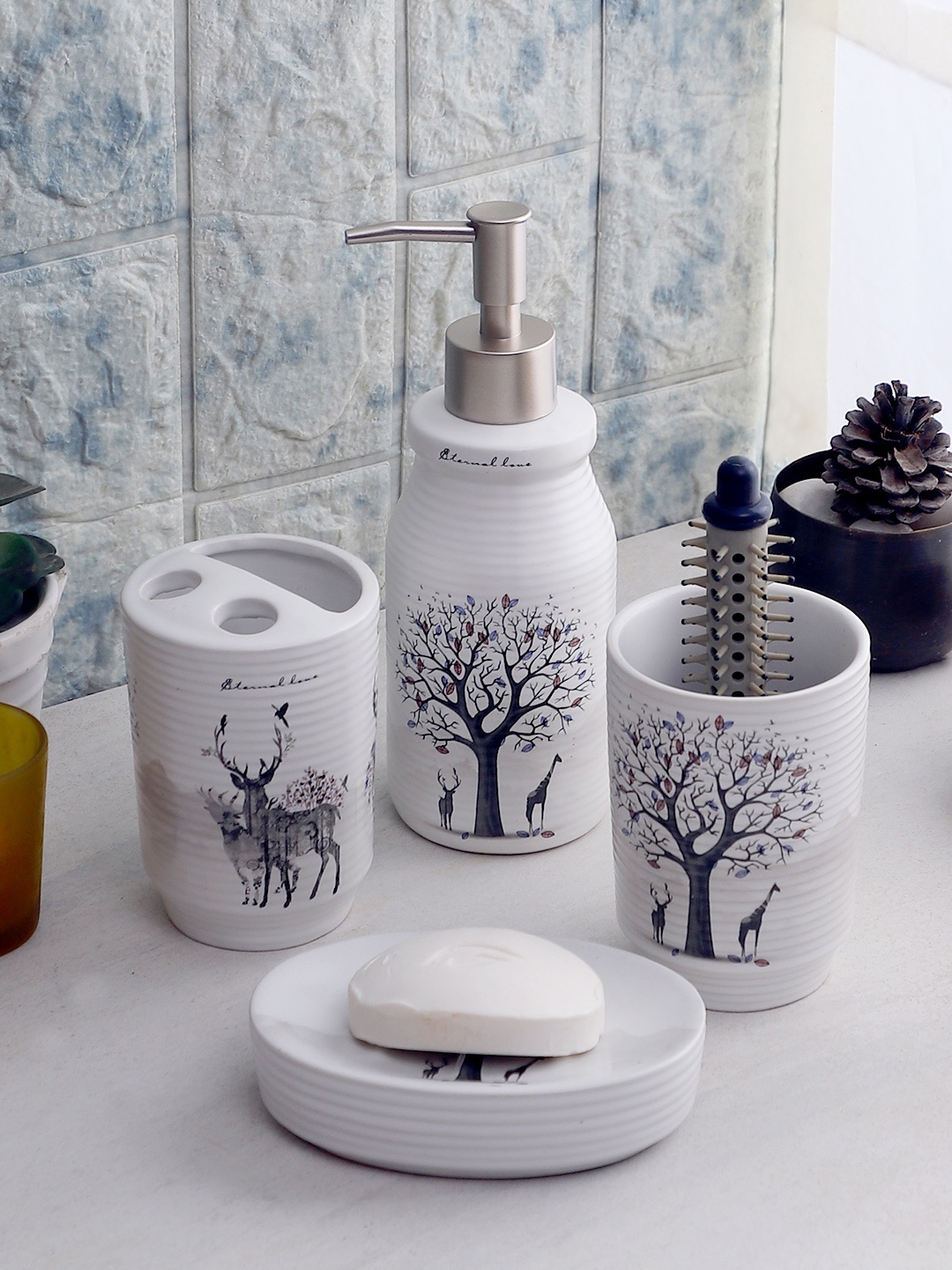 Cortina Unisex Set of 4 Off-White & Black Printed Marble Finish Resin Bathroom Accessories
Cortina Unisex Set of 4 Off-White & Black Printed Marble Finish Resin Bathroom Accessories