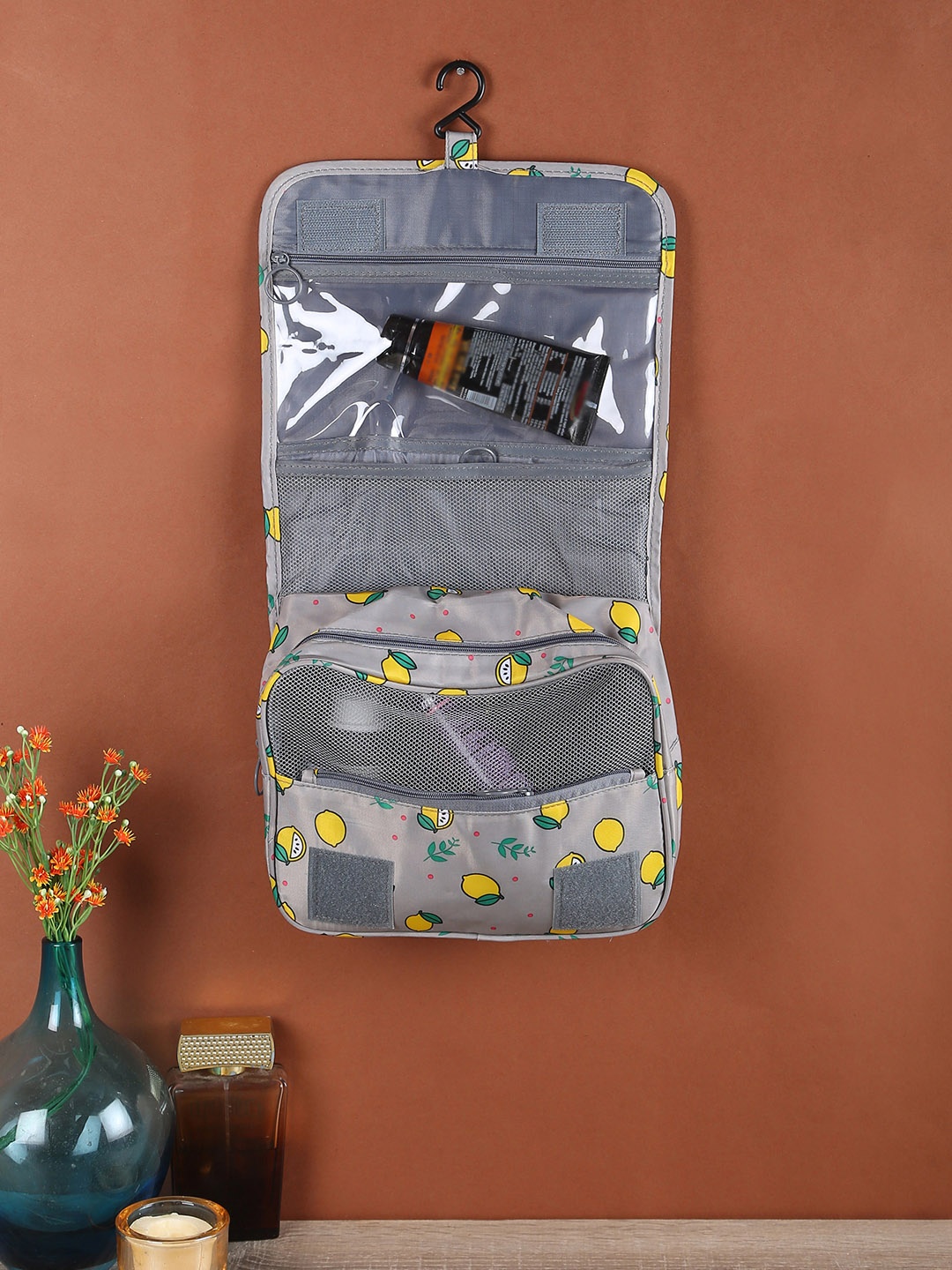 Cortina Unisex Grey & Yellow Printed Multi-Utility Fabric Water-Resistant Make-Up Bag
Cortina Unisex Grey & Yellow Printed Multi-Utility Fabric Water-Resistant Make-Up Bag