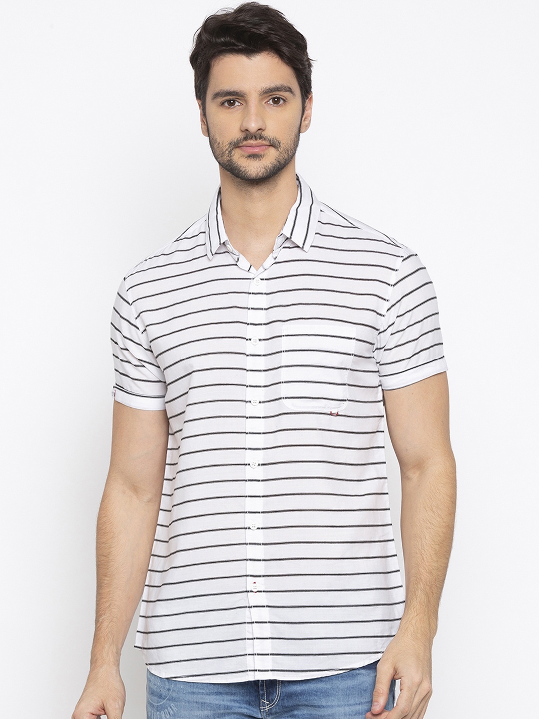 SPYKAR Men White & Black Slim Fit Striped Casual Shirt
