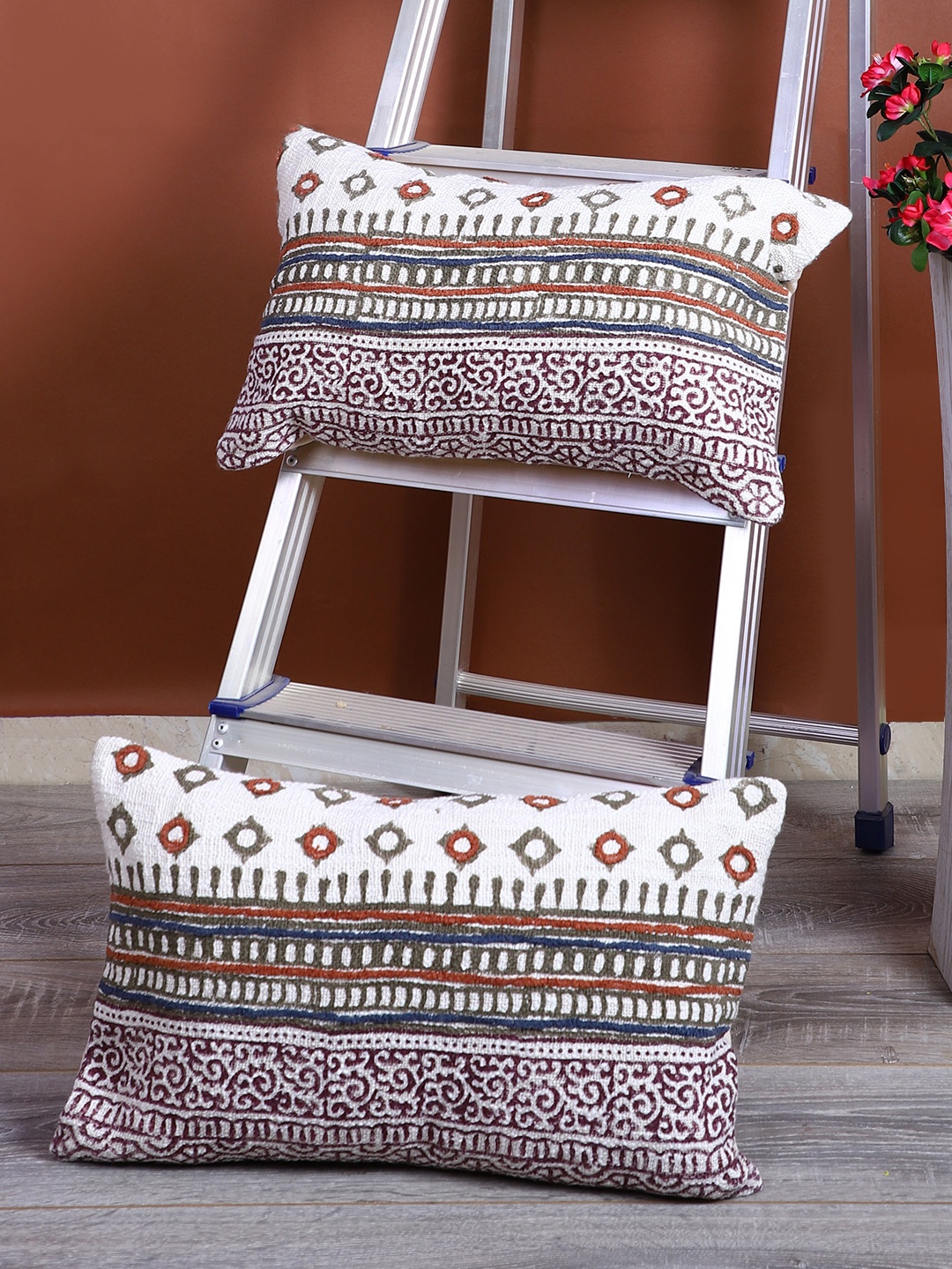 eyda Cream-Coloured & Brown Set of 2 Hand Block Printed Rectangle Cushion Covers
eyda Cream-Coloured & Brown Set of 2 Hand Block Printed Rectangle Cushion Covers