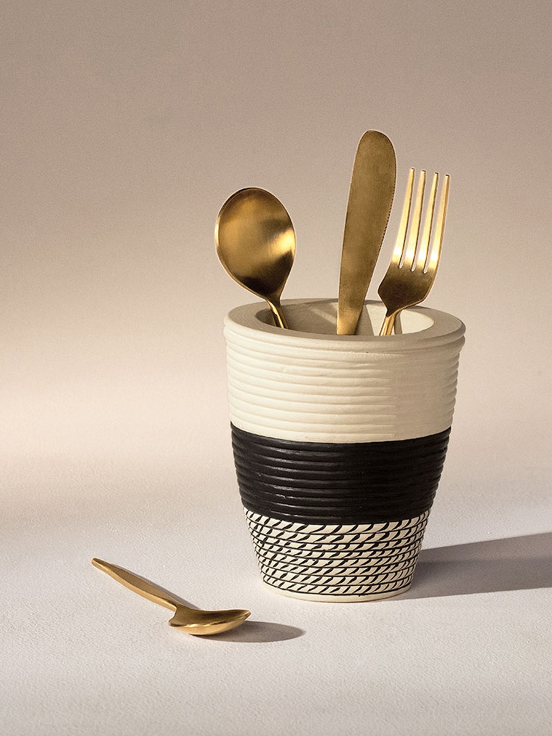 ellementry Beige & Black Textured Opus Utensil Holder