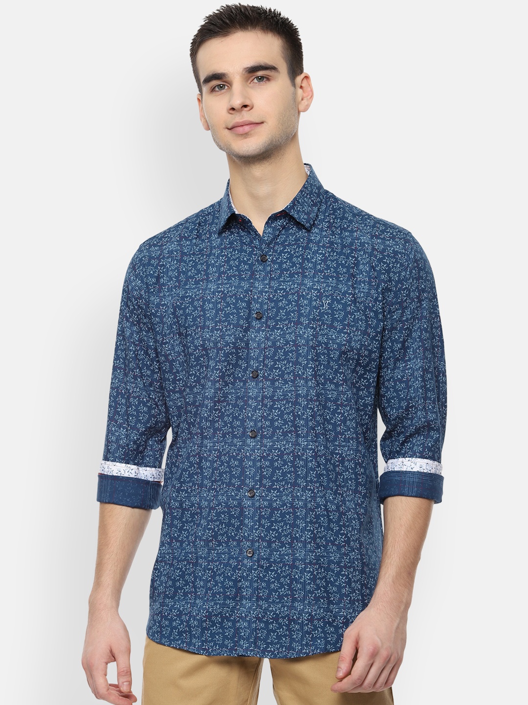 V Dot Men Blue & Off-White Slim Fit Printed Casual Shirt