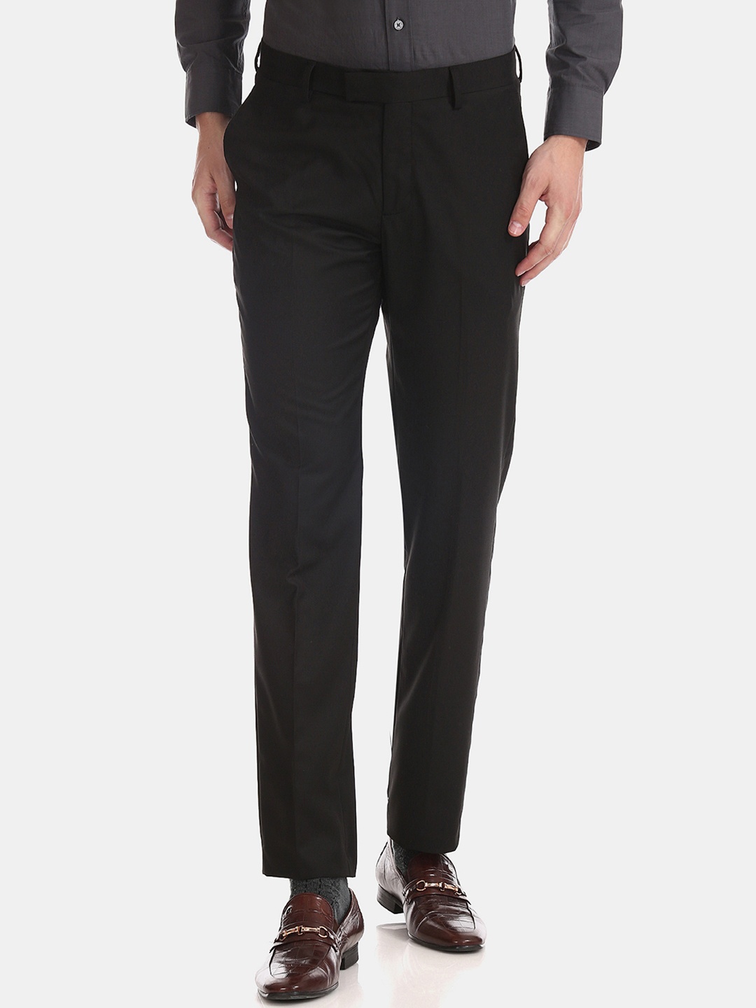 U.S. Polo Assn. Men Black Regular Fit Solid Formal Trousers