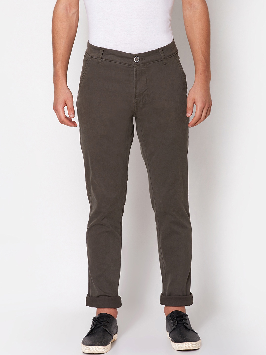 LINDBERGH Men Brown Slim Fit Solid Regular Trousers