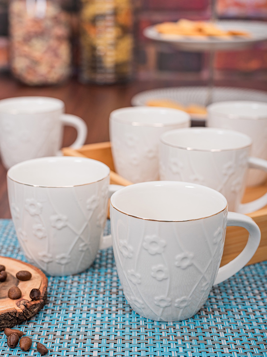 White Gold White 6-Pieces Textured Porcelain Cups Set