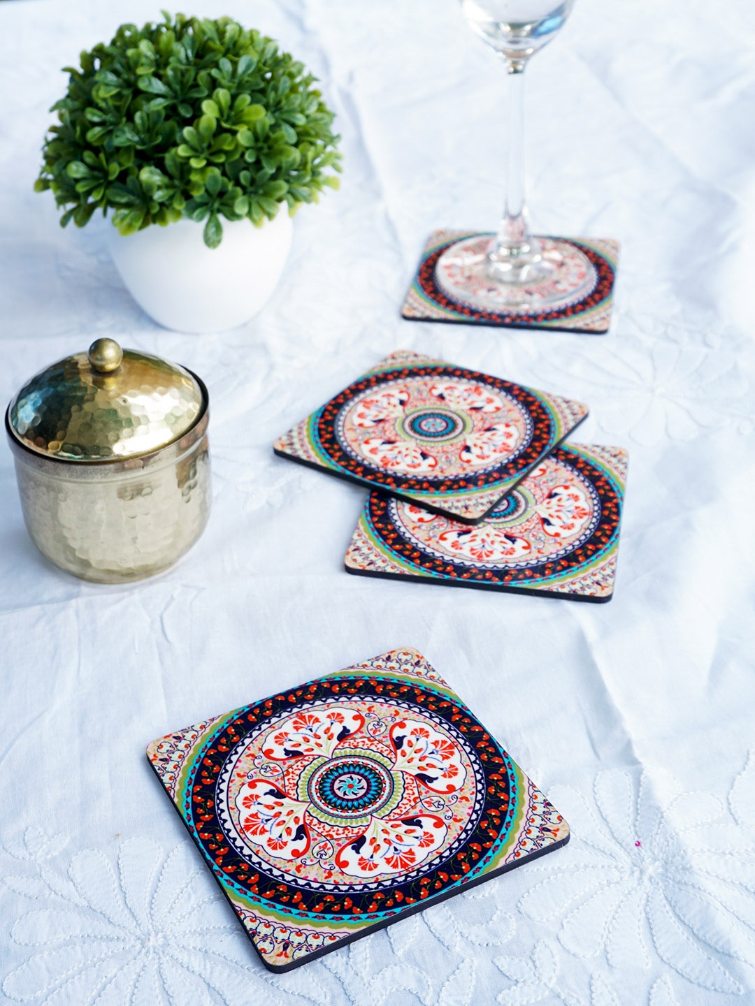 KOLOROBIA Set Of 4 Off-White & Navy Blue Printed Turkish Fervor Square Wooden Coasters
KOLOROBIA Set Of 4 Off-White & Navy Blue Printed Turkish Fervor Square Wooden Coasters