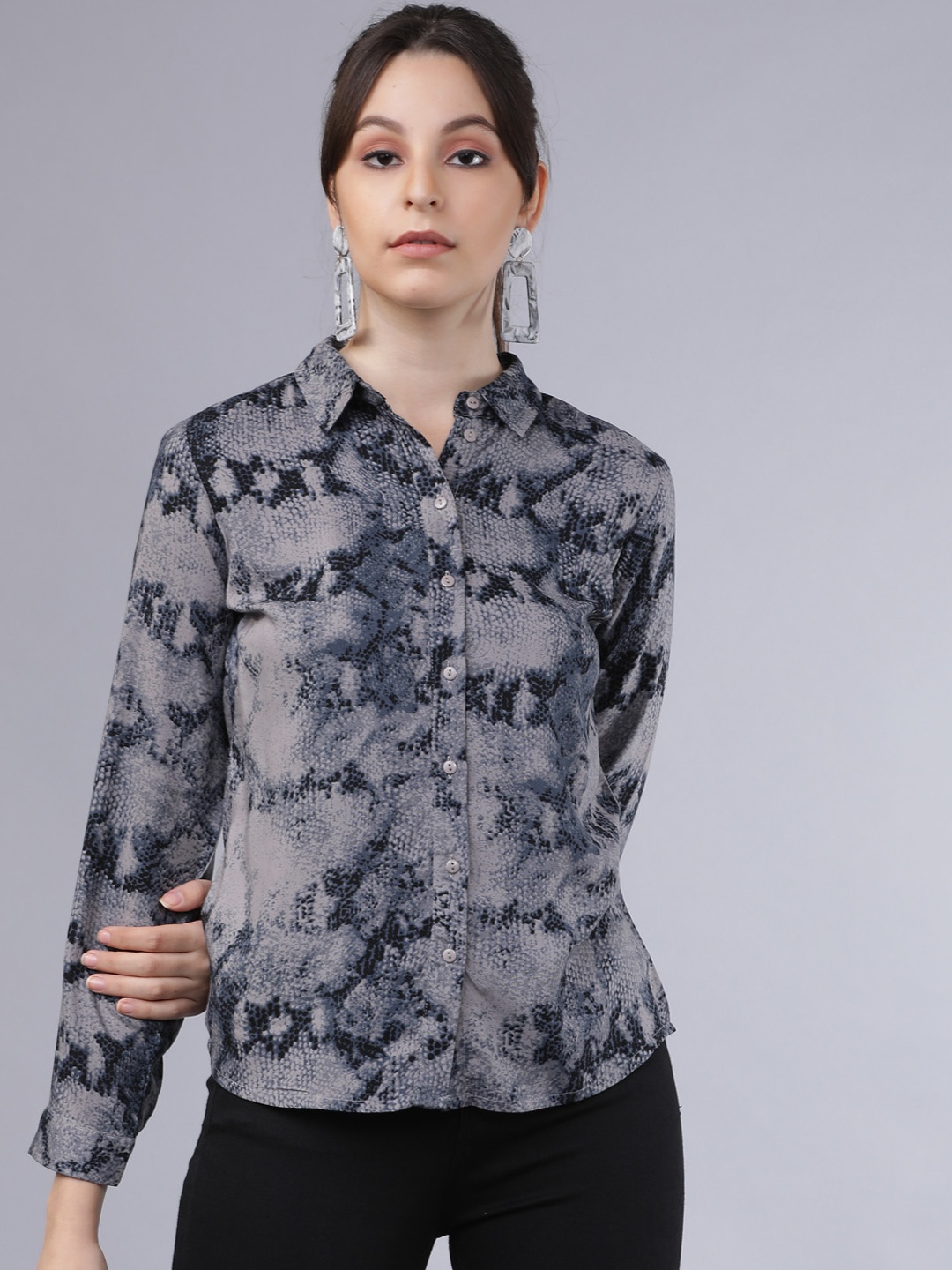Tokyo Talkies Women Grey & Black Animal Print Casual Shirt