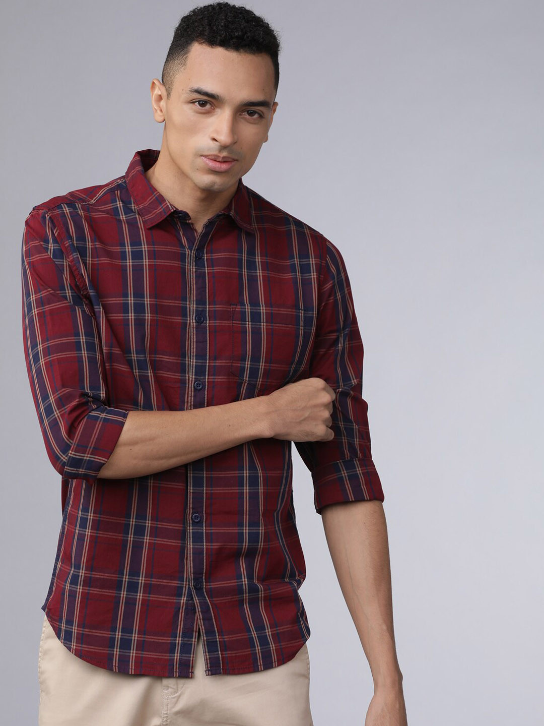 HIGHLANDER Men Maroon & Navy Blue Slim Fit Checked Casual Shirt 
HIGHLANDER Men Maroon & Navy Blue Slim Fit Checked Casual Shirt