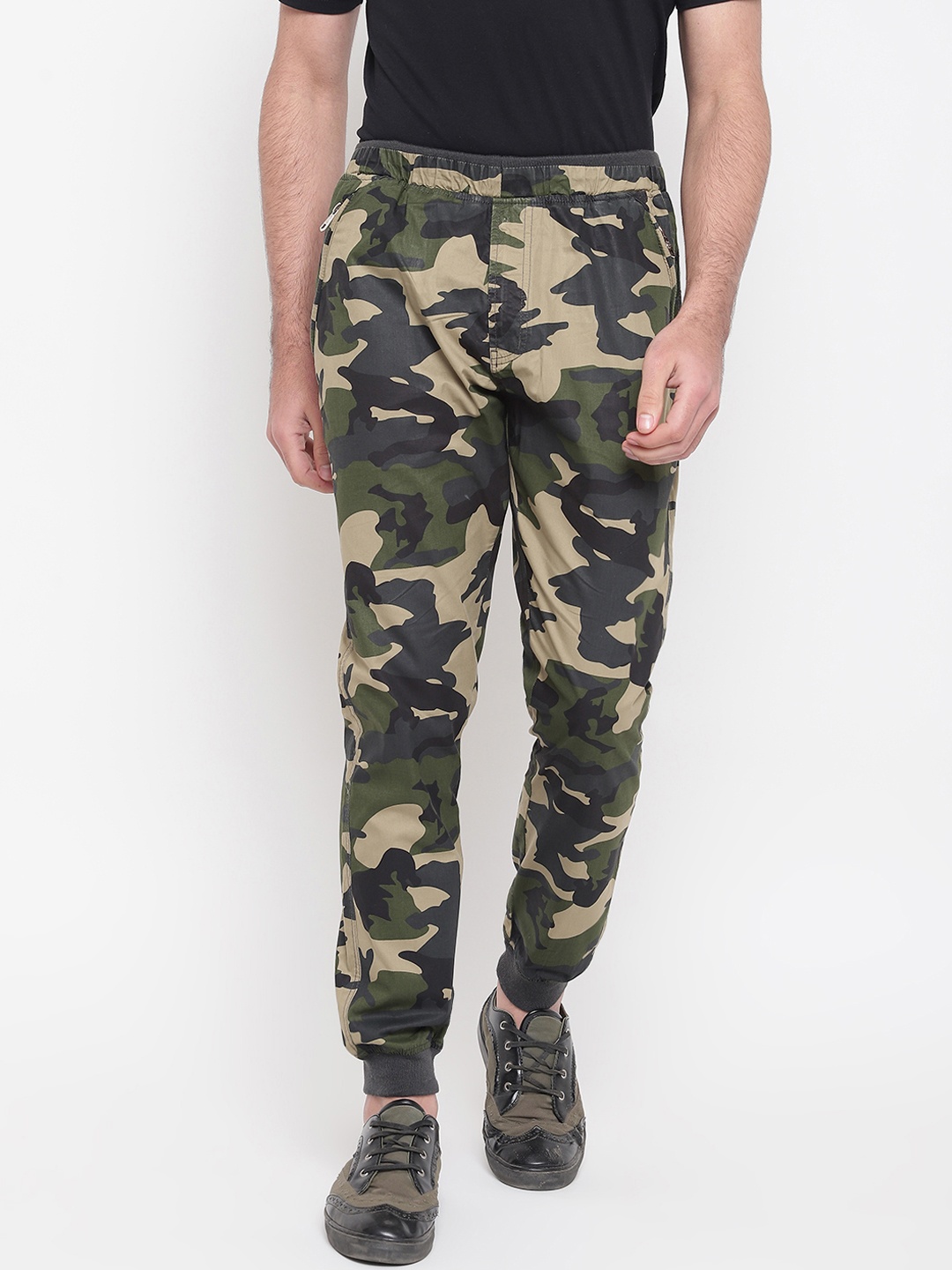 SAPPER Men Green & Beige Slim Fit Printed Joggers