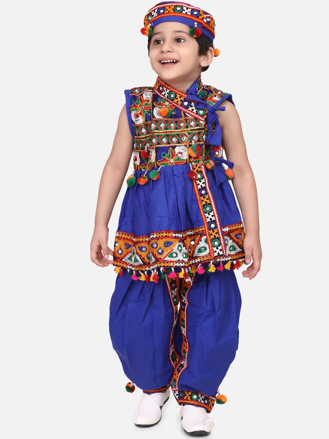 BownBee Boys Blue Embroidered Kediyu