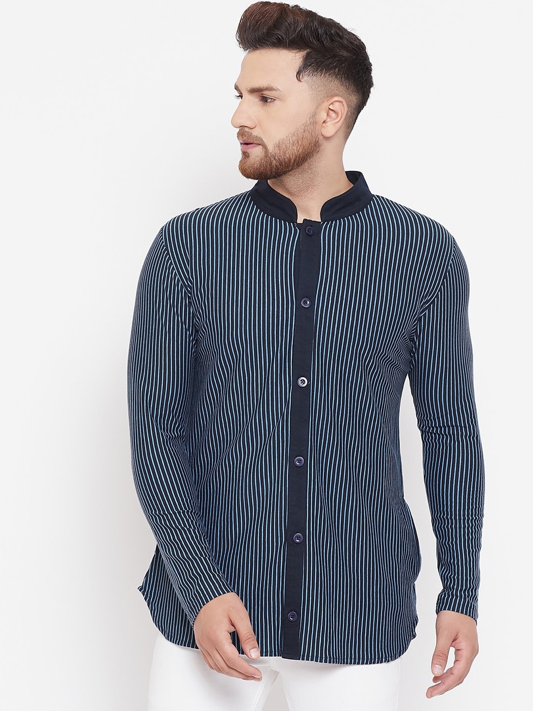 Hypernation Men Navy Blue & Turquoise Blue Slim Fit Striped Casual Shirt