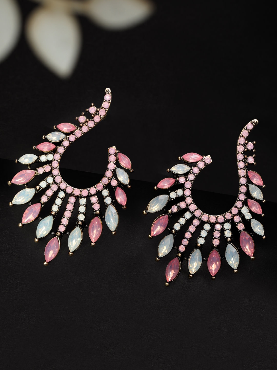 TOKYO TALKIES X rubans FASHION ACCESSORIES Pink & White Teardrop Shaped Drop Earrings
TOKYO TALKIES X rubans FASHION ACCESSORIES Pink & White Teardrop Shaped Drop Earrings