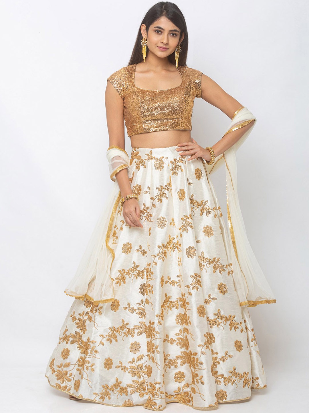 6Y COLLECTIVE Off-White & Gold-Toned Embroidered Ready to Wear Lehenga & Unstitched Blouse with Dupatta
6Y COLLECTIVE Off-White & Gold-Toned Embroidered Ready to Wear Lehenga & Unstitched Blouse with Dupatta