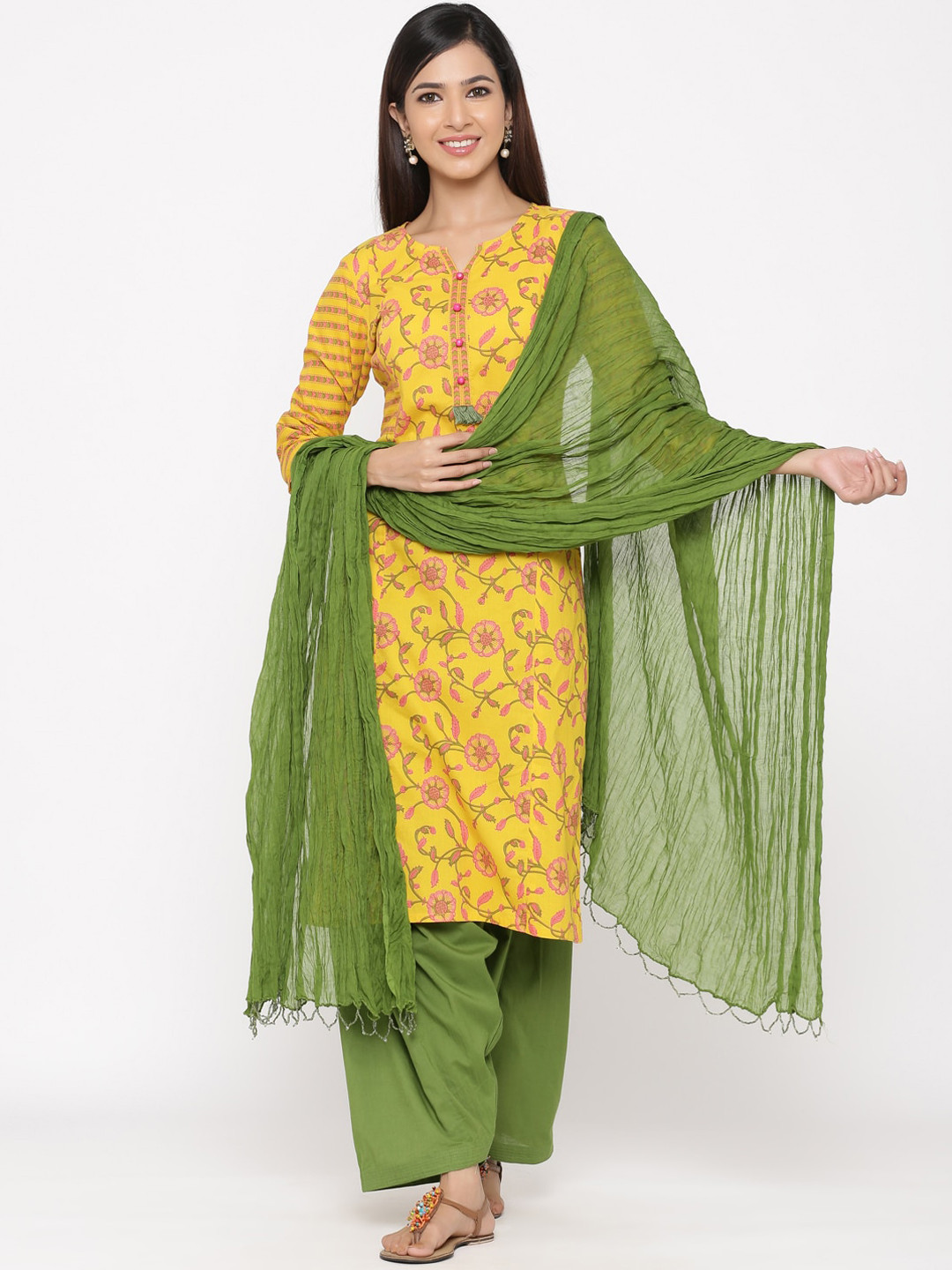 Jaipur Kurti Women Yellow Ethnic Motifs Printed Regular Pure Cotton Kurta with Salwar & With Dupatta
Jaipur Kurti Women Yellow Ethnic Motifs Printed Regular Pure Cotton Kurta with Salwar & With Dupatta