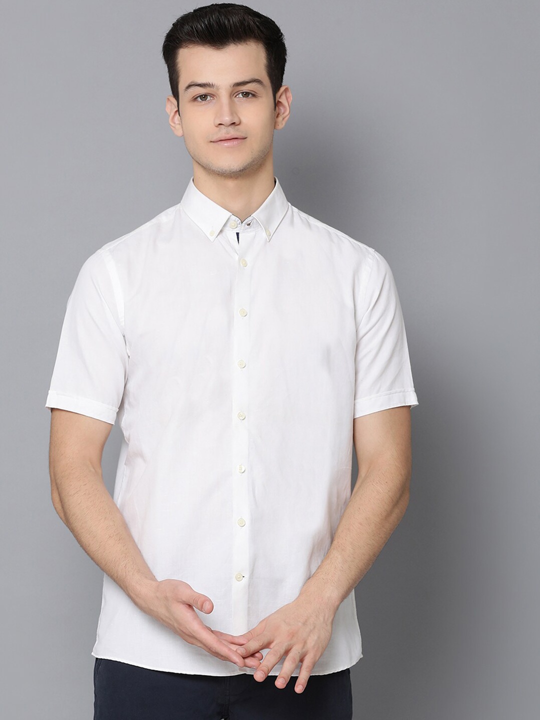 LINDBERGH Men White Slim Fit Solid Casual Shirt