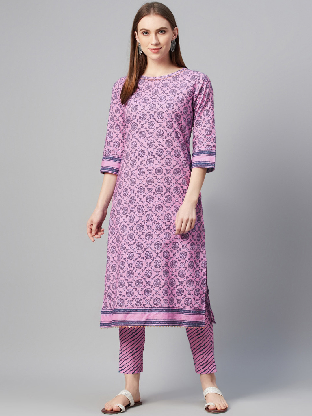 ZIYAA Women Lavender Printed Straight Kurta
ZIYAA Women Lavender Printed Straight Kurta