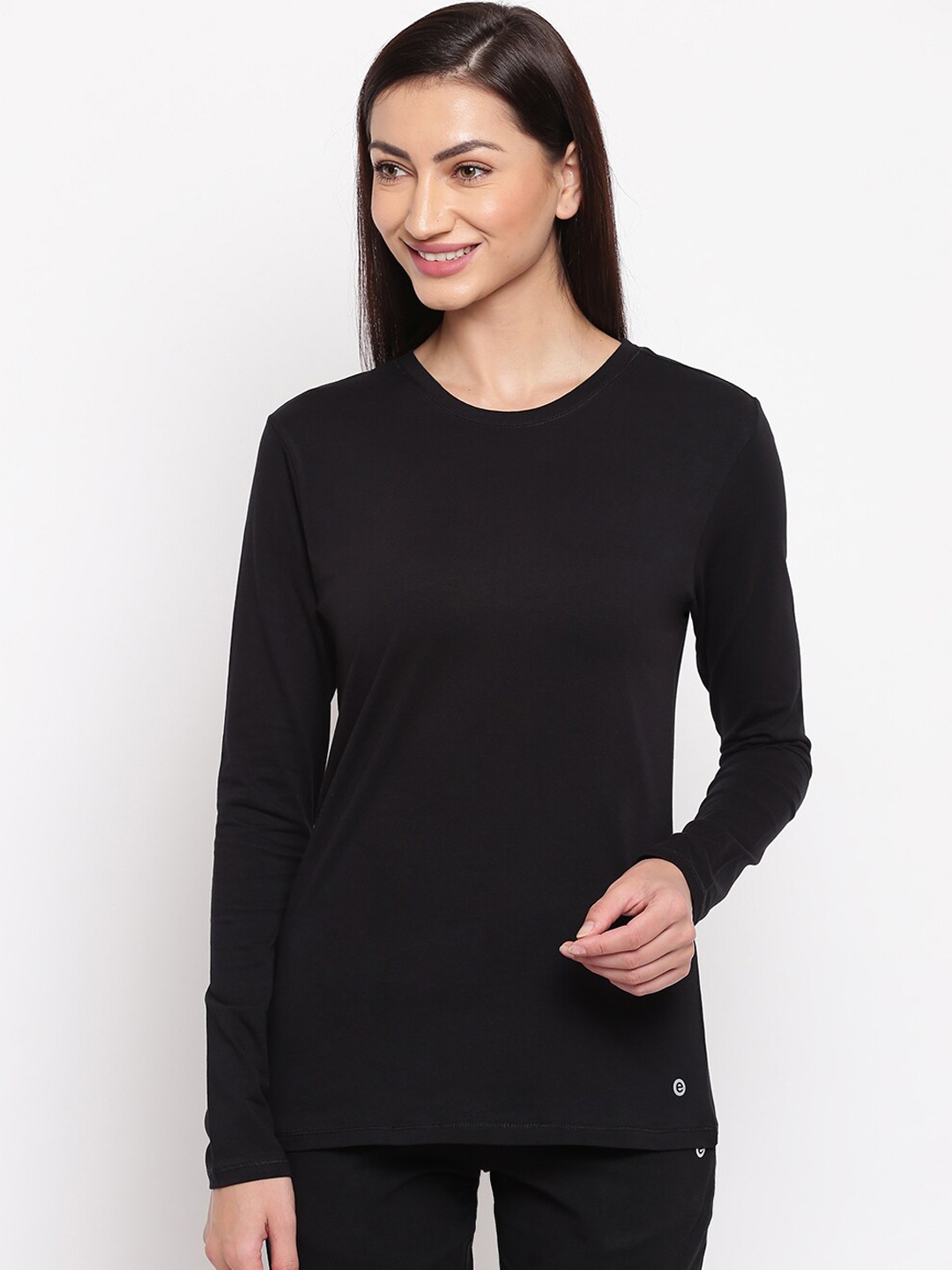 Enamor Women Black Slim Fit Long Sleeve Crew T-shirt