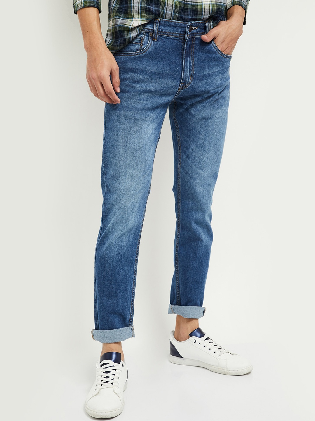 max Men Blue Slim Fit Mid-Rise Clean Look Jeans