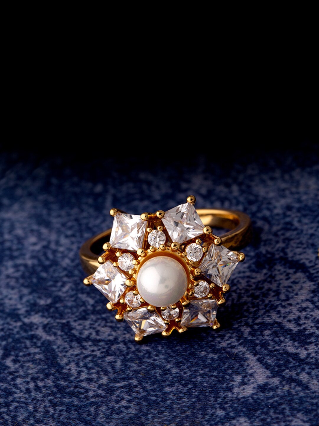 Voylla Gold-Plated & White American Diamond Studded Fidget Faux Pearl and CZ Gems Cocktail Ring
Voylla Gold-Plated & White American Diamond Studded Fidget Faux Pearl and CZ Gems Cocktail Ring