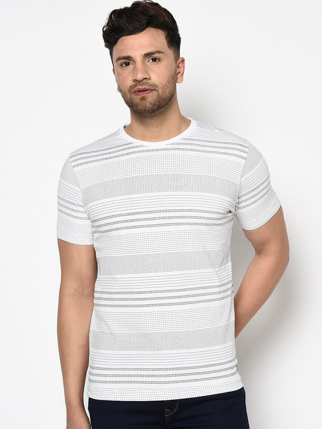 Duke Men White Striped Round Neck T-shirt