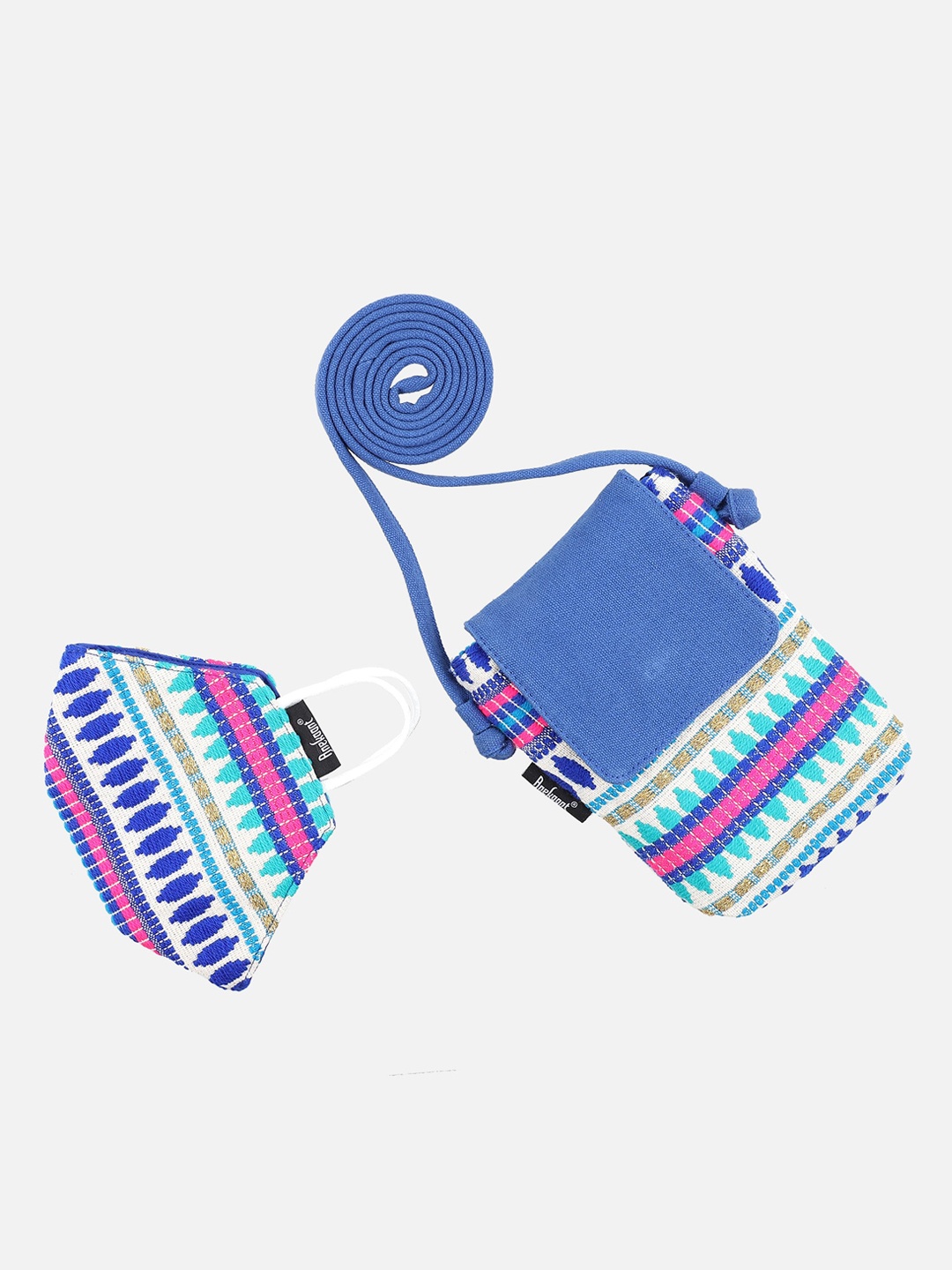 Anekaant Women Off-White & Blue Embroidered 3-Ply Reusable Outdoor Face Mask With Mobile Sling
Anekaant Women Off-White & Blue Embroidered 3-Ply Reusable Outdoor Face Mask With Mobile Sling