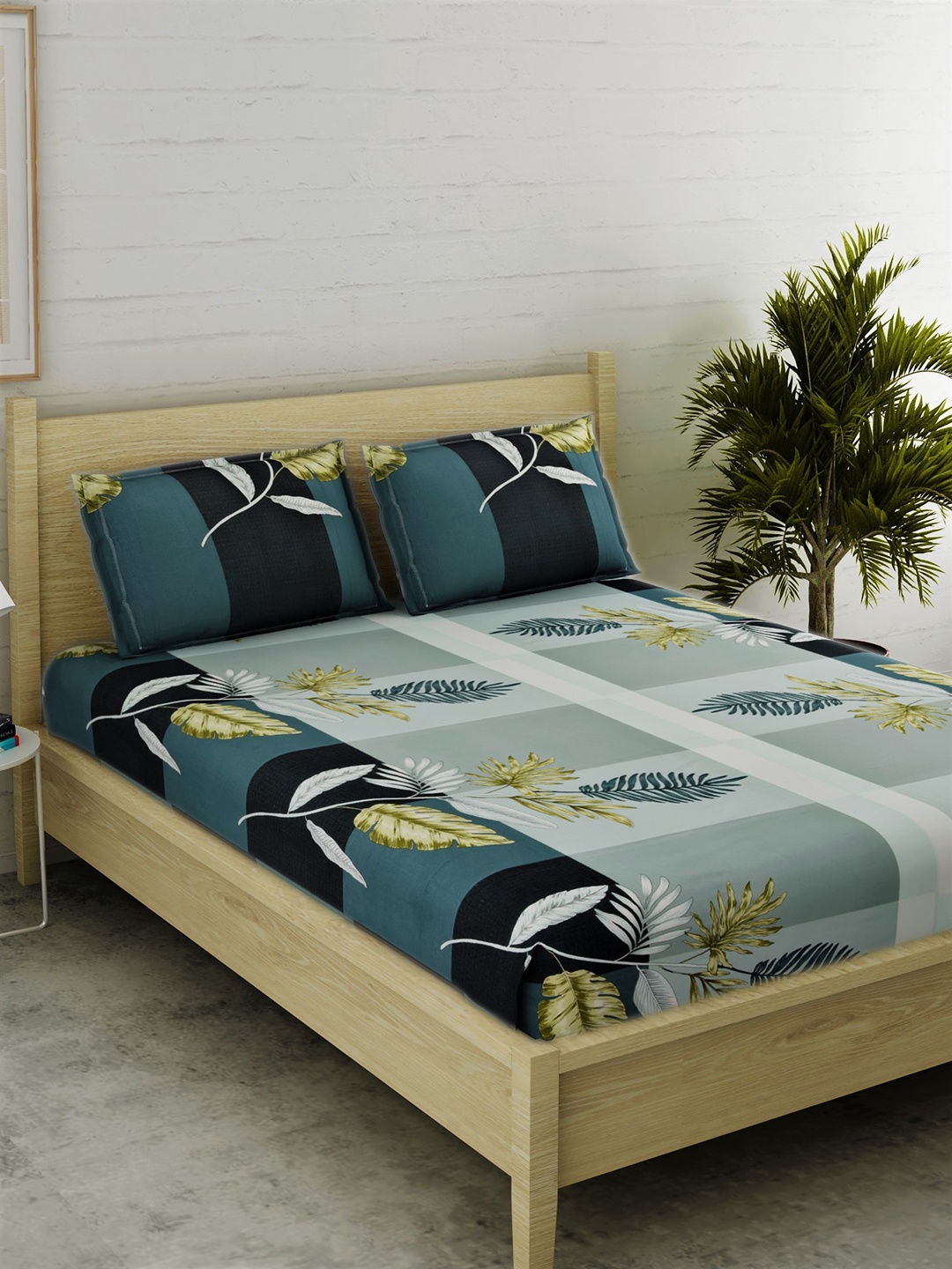 EverHOME Teal & Grey Floral Printed Cotton 210 TC King Bedsheet with 2 Pillow Covers
EverHOME Teal & Grey Floral Printed Cotton 210 TC King Bedsheet with 2 Pillow Covers